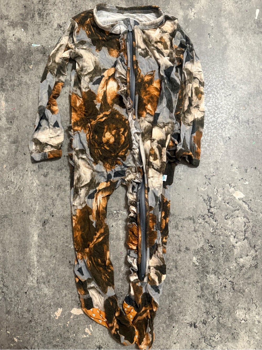 Posh Peanut Bamboo Floral Ruffle Footie 6-9M Neutral Brown Gray